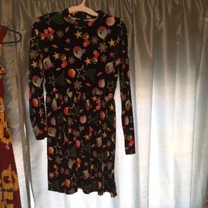 Girls (14-16) long sleeve Christmas dress